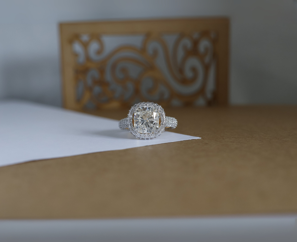 Zaimond Amazing Cushion Cut Lab Grown Diamond Halo Engagement Ring In 18k Yellow Gold