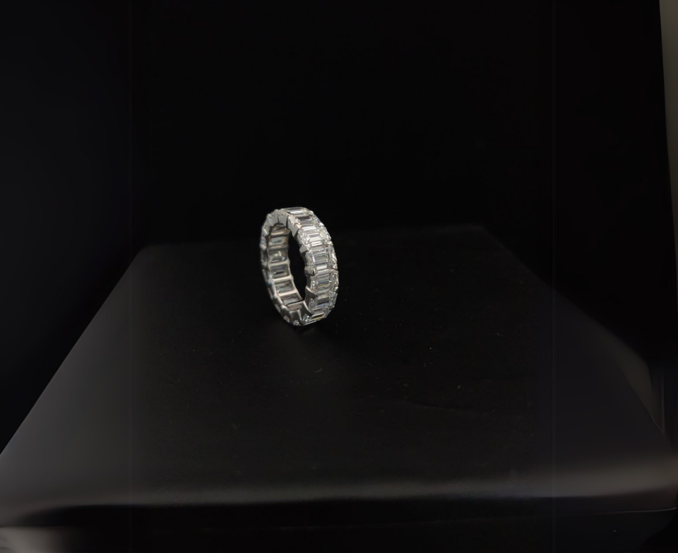 Zaimond 30 pointer Emerald shape lab Diamond Eternity band – 18kt Gold
